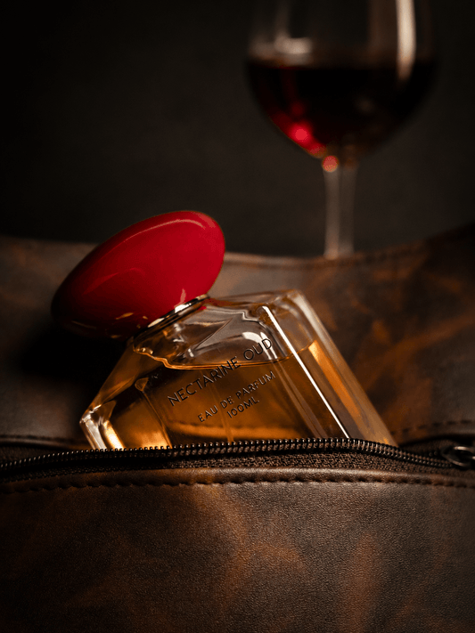 Luxury women’s perfume Nectarine Oud rich fruity oud scent bottle